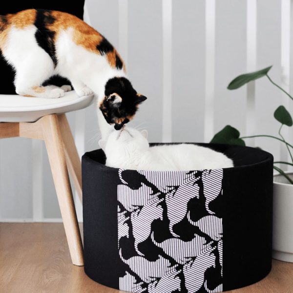 Modernes Katzenbett - Hängematte mit kuscheligem Kissen in verschiedenen Farben